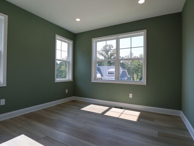 Building Photo - Luxury New Build in RounTrey – 4 Bed, 3 Ba...