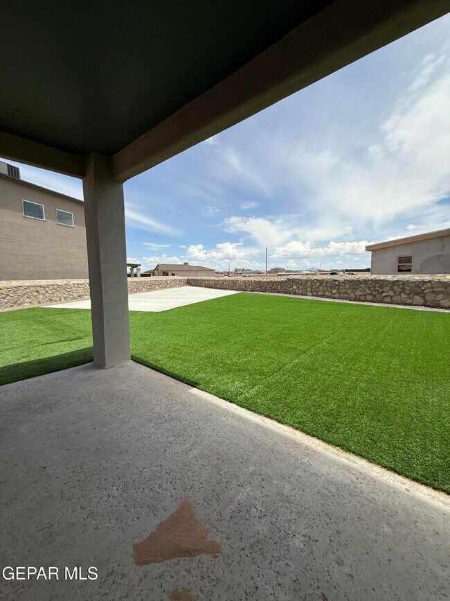 Building Photo - 7412 Rio Rimac Dr