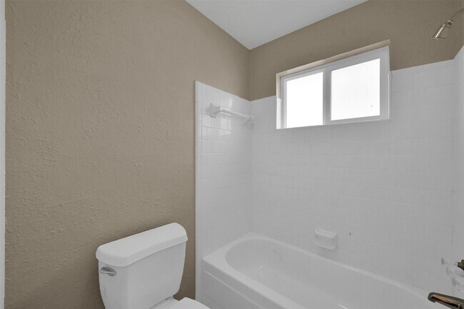 Building Photo - 4718 Cypressdale Dr