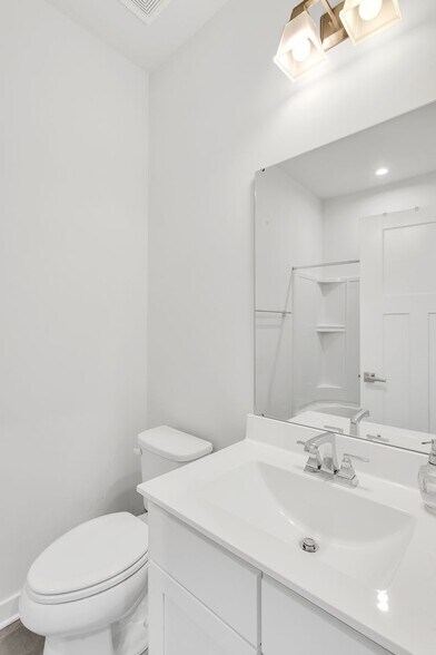 Building Photo - 1206 Clear Springs Dr