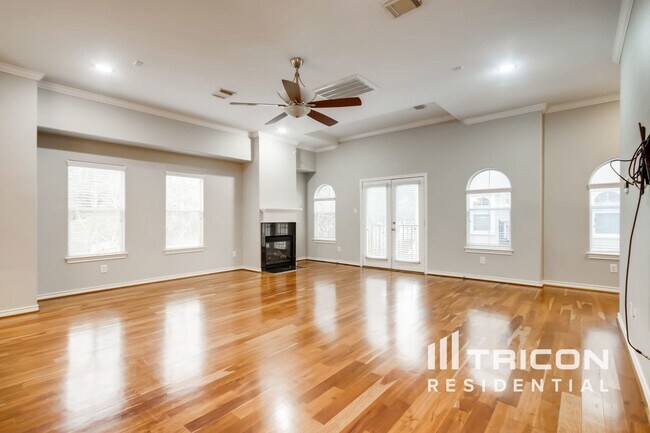 Building Photo - 5407 Kansas St