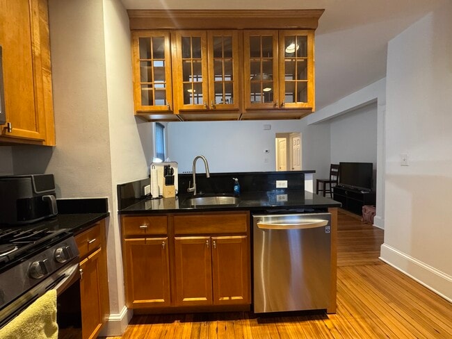 Building Photo - 4A Rockledge St