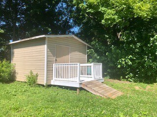 Building Photo - Available to Show