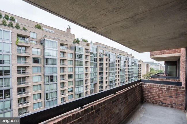 Building Photo - 1140 23rd St NW