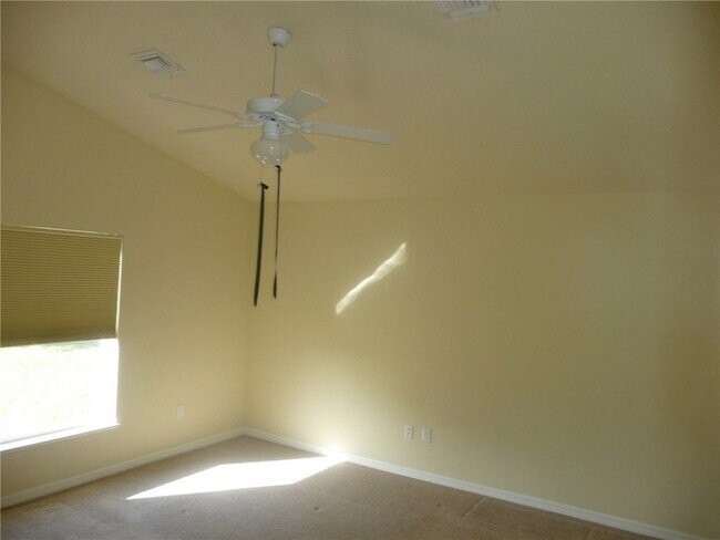 Building Photo - 515 Calamondin Way SW