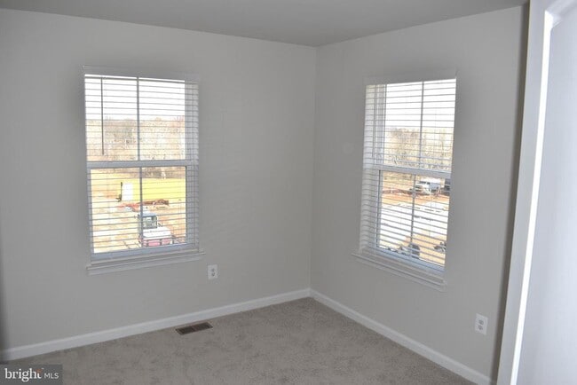 Building Photo - 224 Swan Fld Ave