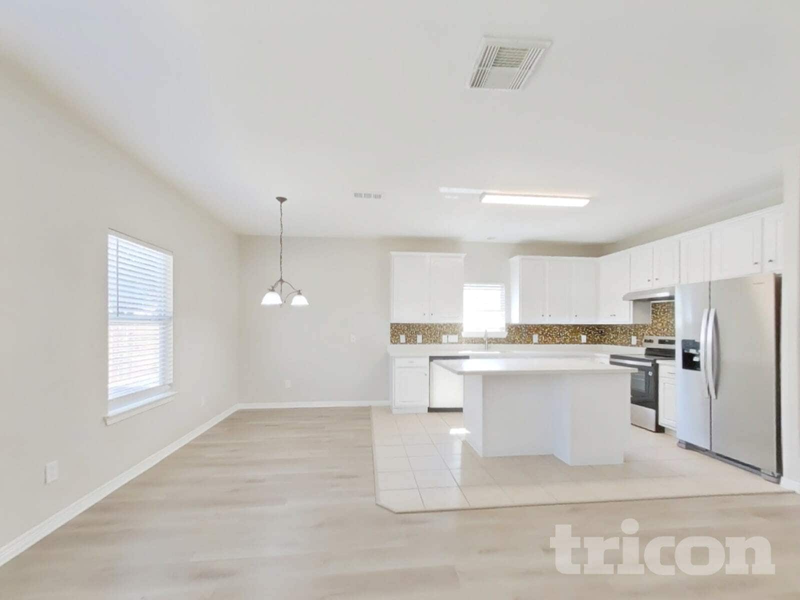 Building Photo - 21214 Peachvine Ln