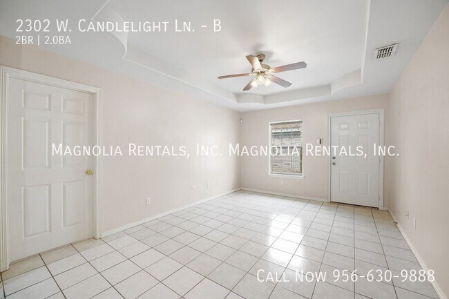 Building Photo - 2302 W Candlelight Ln