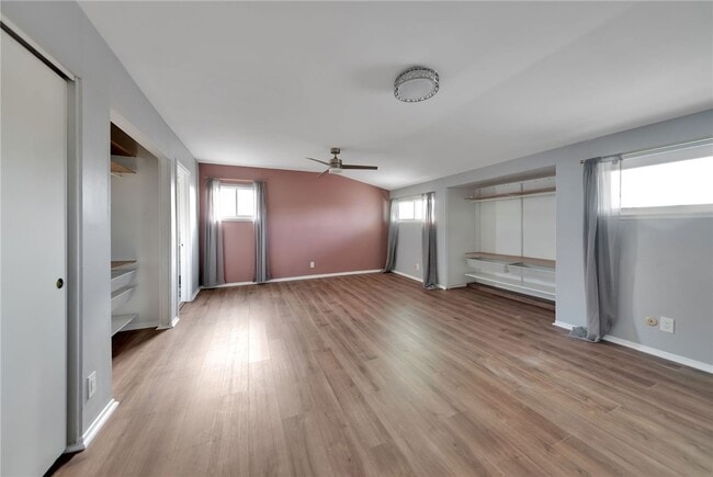 Building Photo - 2032 W 171st St