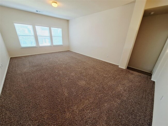 Building Photo - 525 Loma Cedro Bend