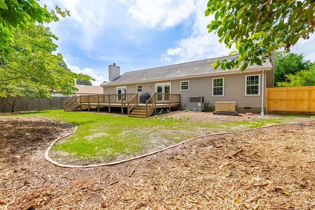 Building Photo - Beautiful Newport News Home