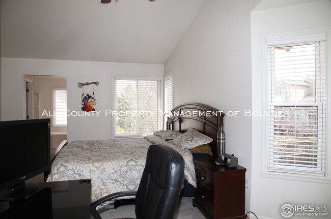 Building Photo - 842 St Andrews Ln