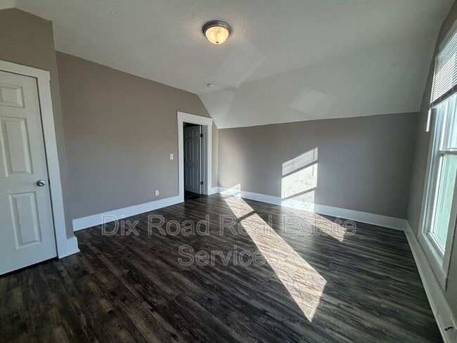 Building Photo - 107 North Second Street