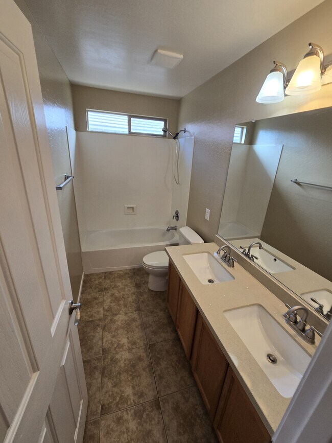 Building Photo - 6072 S Tucana Ln