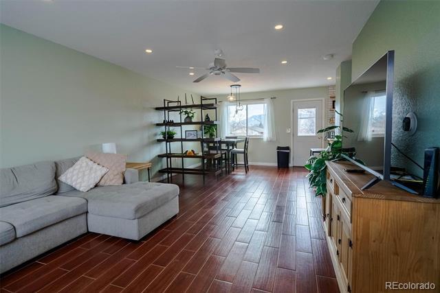 Building Photo - 4824 Ridenour Dr