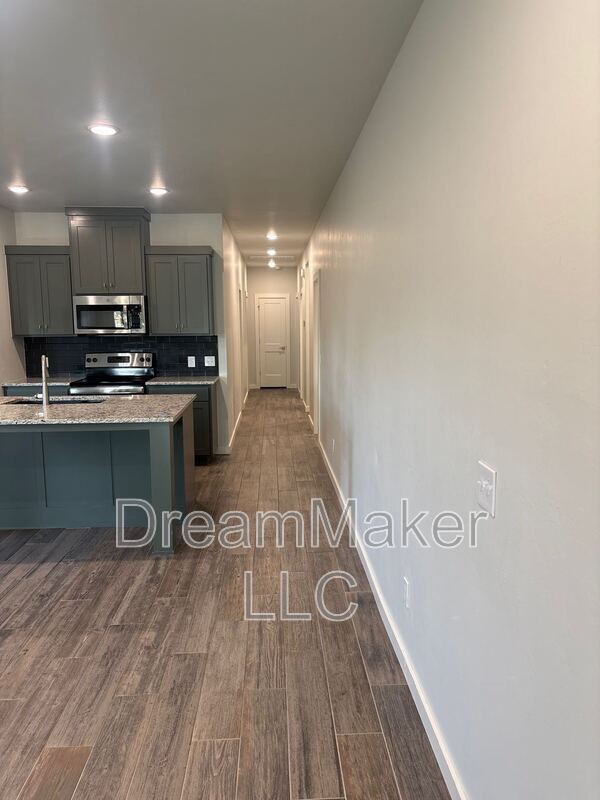 Building Photo - 1026 Riva Pkwy