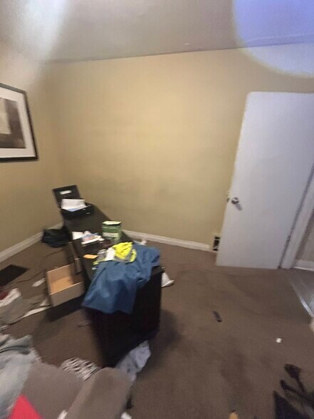 Building Photo - 4025 Beachwood Ave