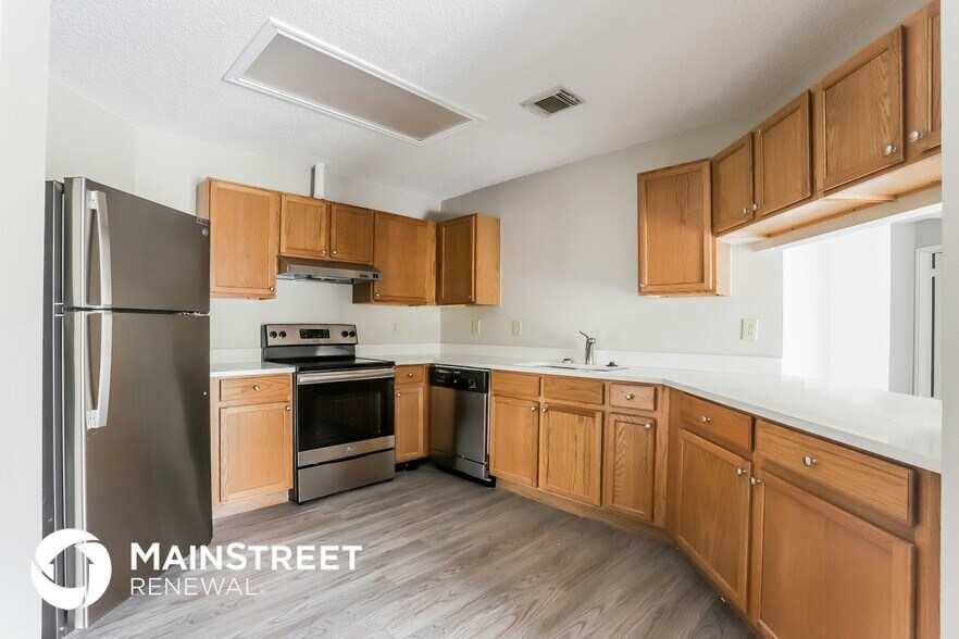 Building Photo - 6303 Beech Trail Dr