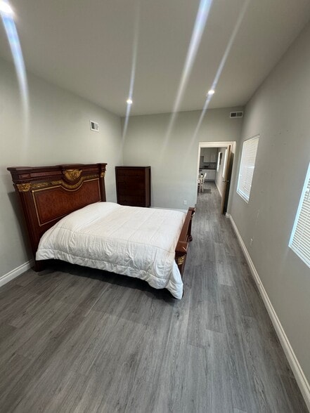 Building Photo - 8151 Katella Ave