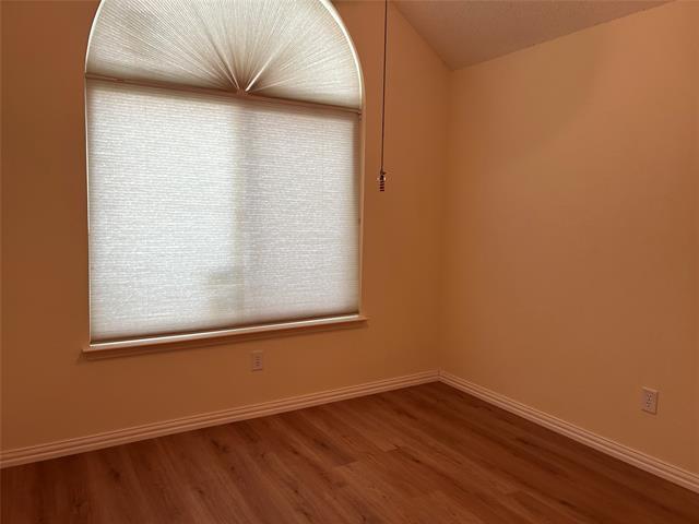 Building Photo - 2106 Millwood Dr