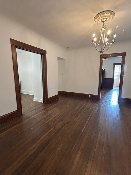 Building Photo - 1567 Wagar Ave