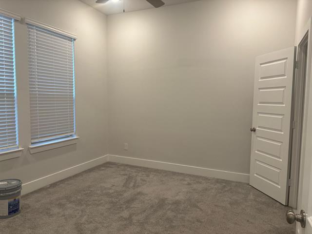 Building Photo - 825 W Mayfield Rd