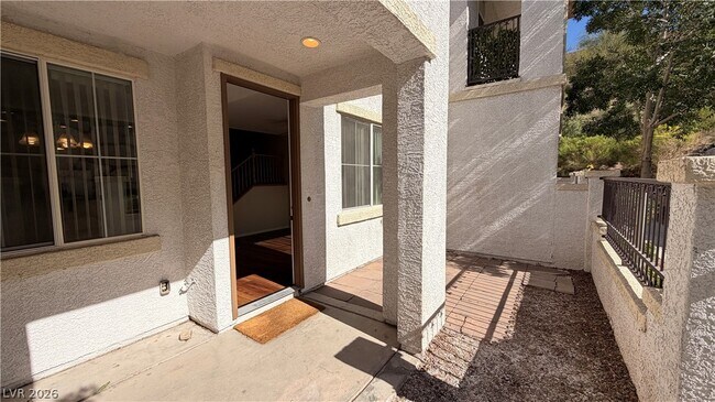 Building Photo - 1525 Spiced Wine Ave