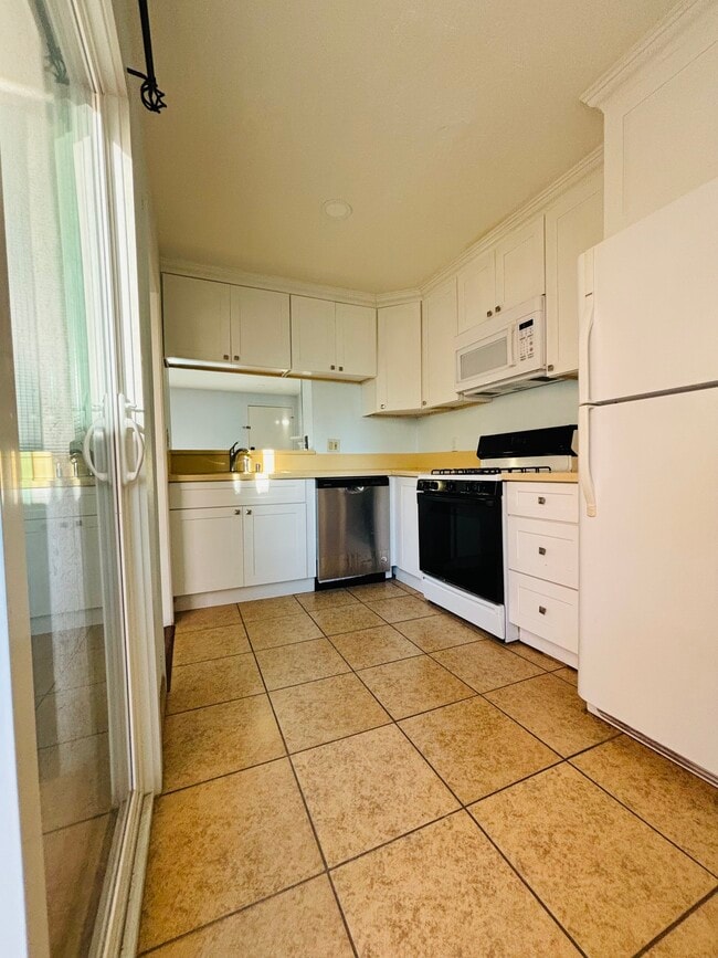 Building Photo - 515 N Jackson St