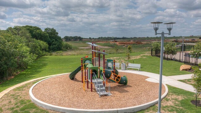 Building Photo - 4 BR / 3 BA - 2175 SF in Seguin - Arroyo Ranch!!!