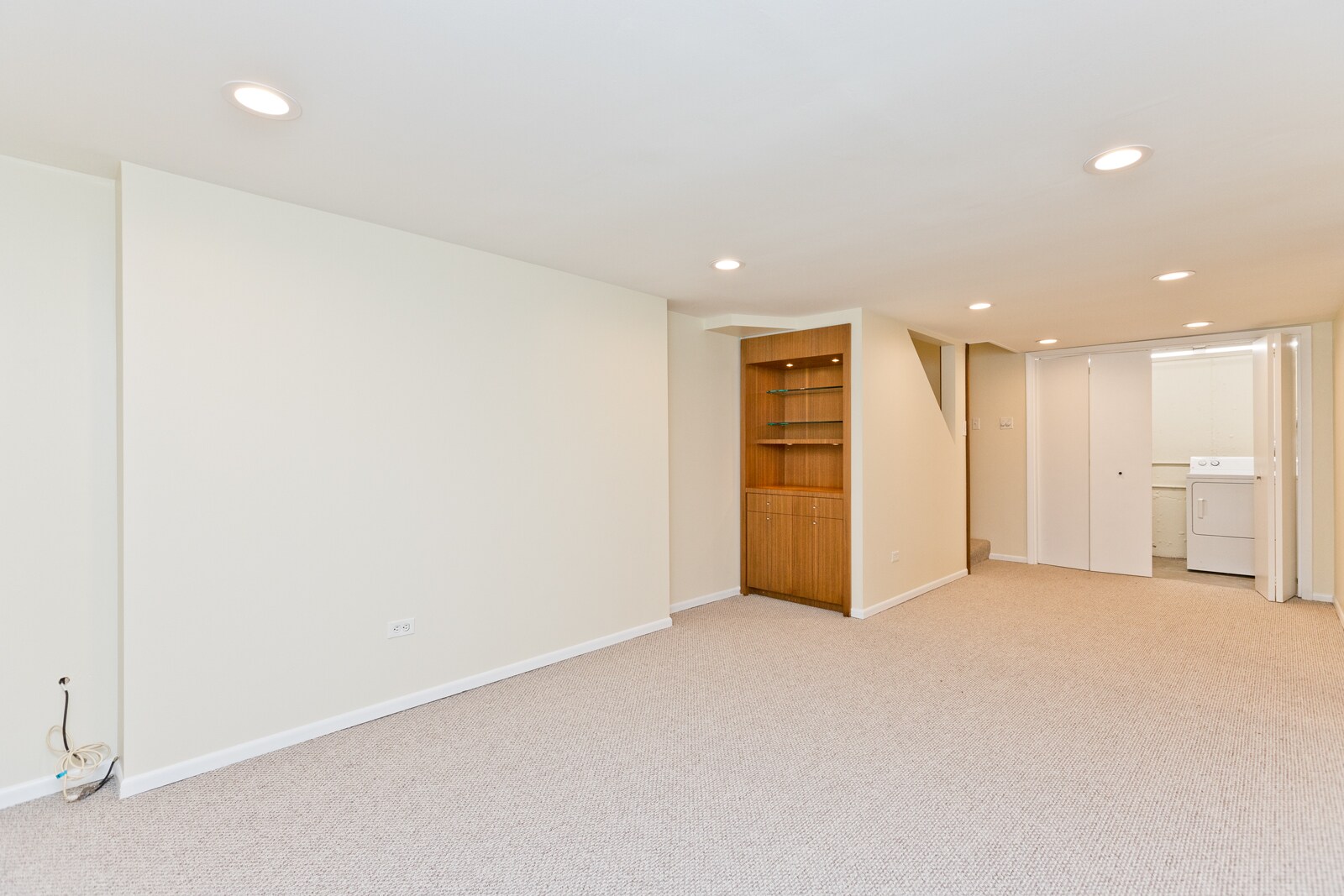 Building Photo - 588 W Hawthorne Pl