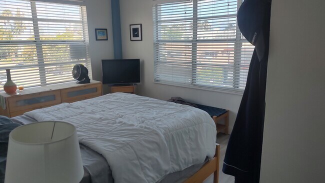 Building Photo - 1200 Euclid Ave