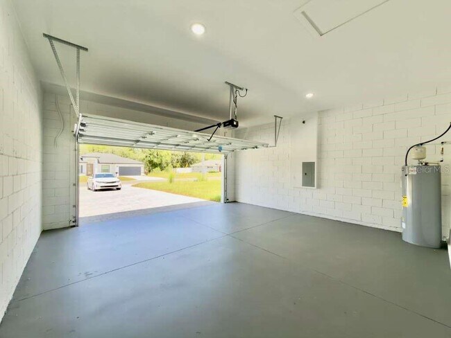 Building Photo - 15775 SW 59th Avenue Rd