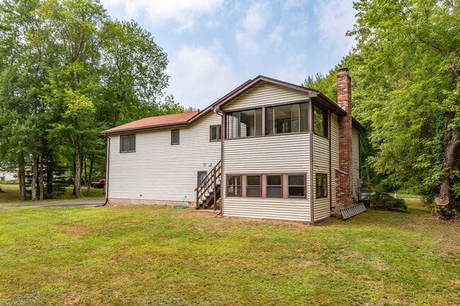 Building Photo - 80 Lancaster Dr