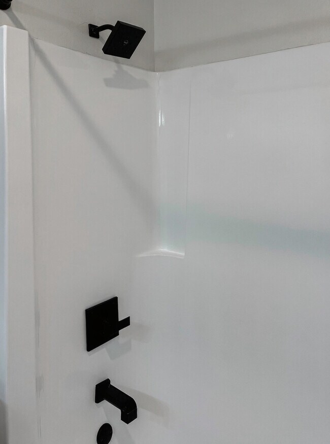 Building Photo - 30 Lunsford Ln