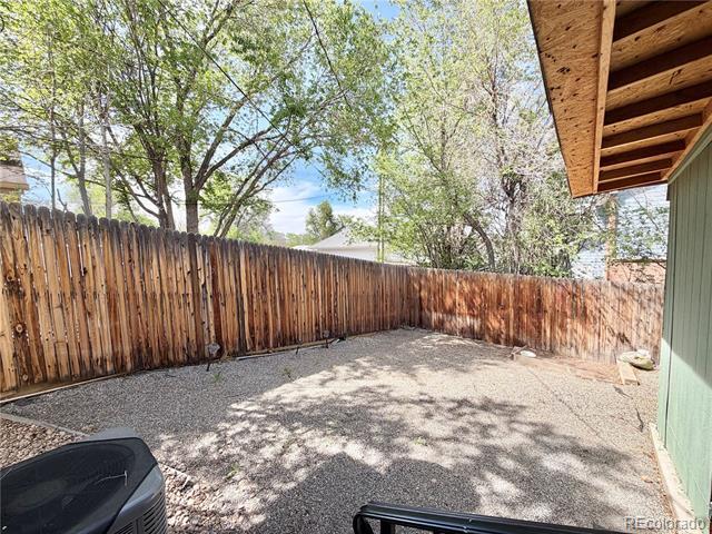 Building Photo - 2155 W Baltic Pl