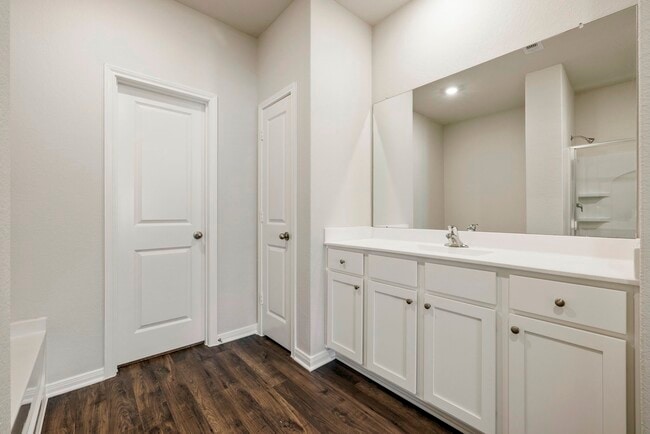 Building Photo - 10377 Red Cardinal Dr