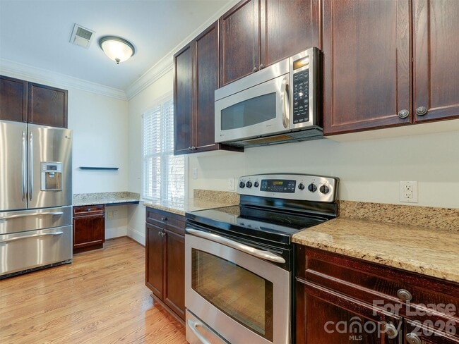 Building Photo - 100 N Laurel Ave