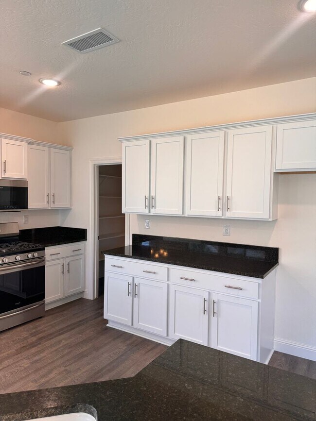 Building Photo - 4438 Langden Dr