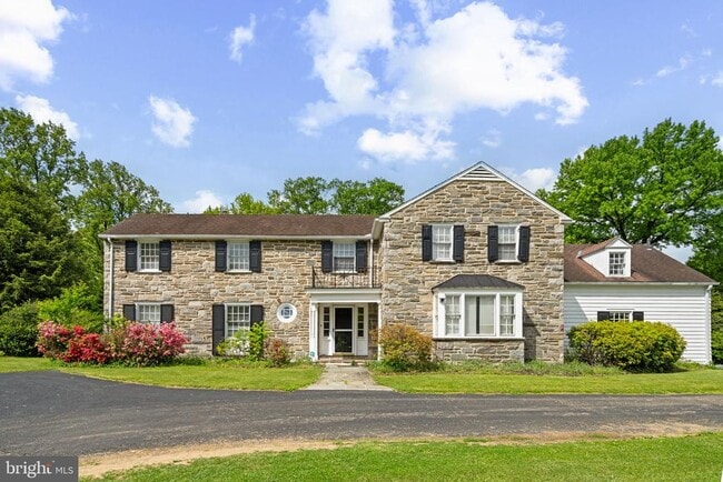 Building Photo - 504 Conshohocken State Rd