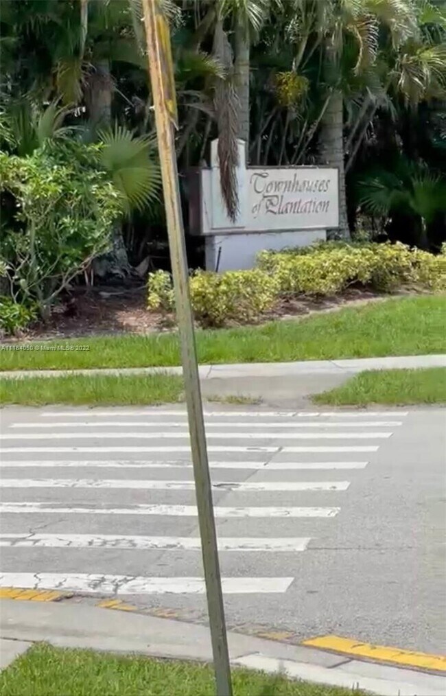 Building Photo - 821 NW 46th Ave