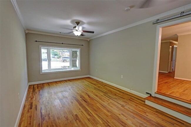 Building Photo - 2968 Fantasy Ln