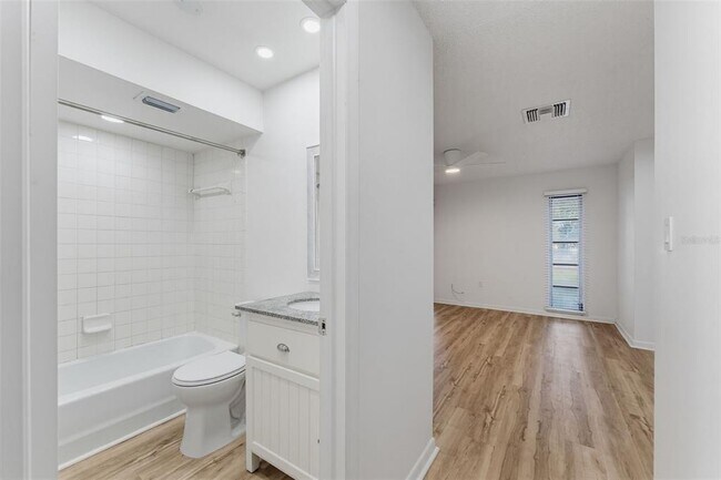 Building Photo - 1714 53rd St S