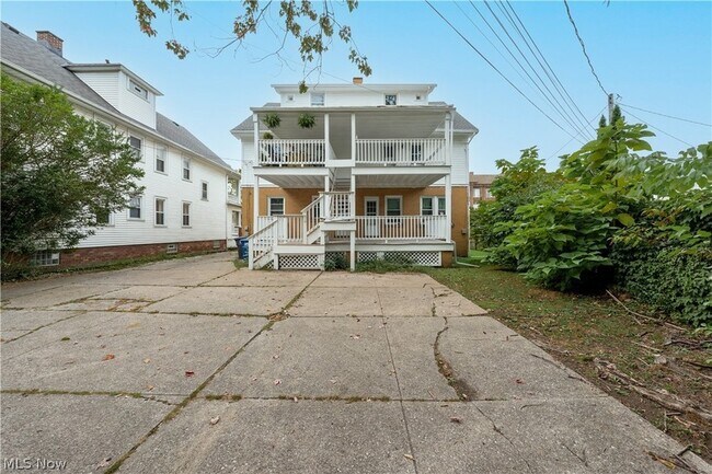 Building Photo - 1235 Donald Ave