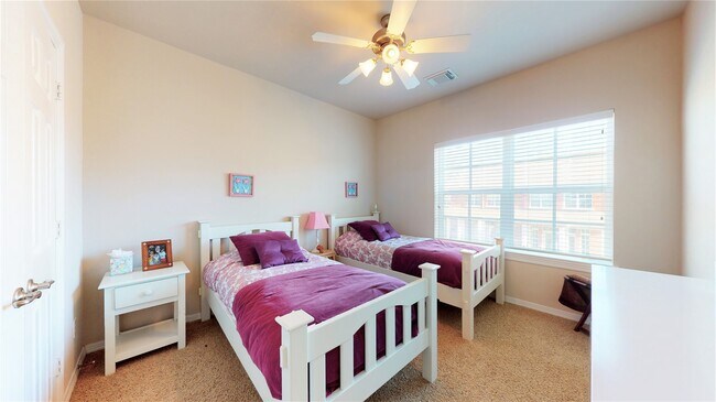 Building Photo - 26 Islewood Blvd