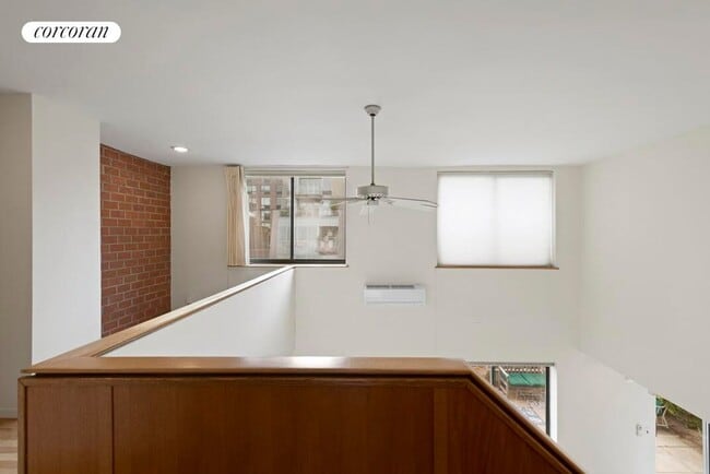 Building Photo - 445 W 19th St