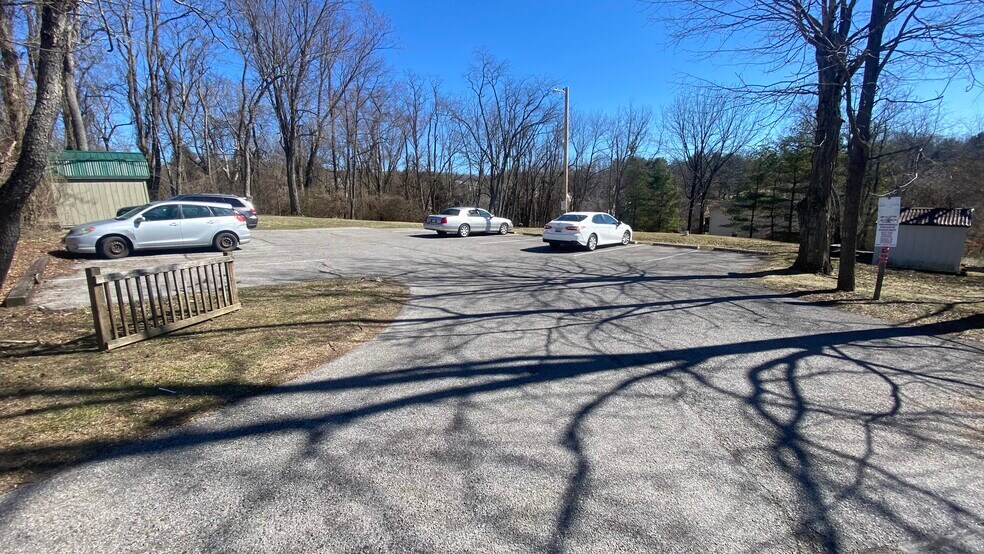 Building Photo - 1282 N Main St