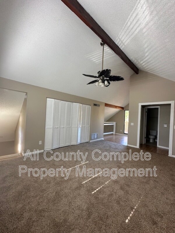 Building Photo - 6653 Periwinkle Dr