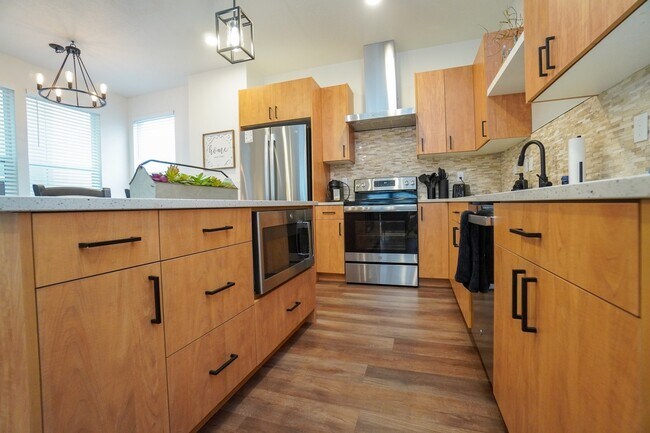 Building Photo - 479 E Violets Cv Ln