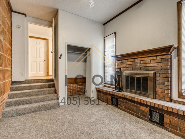 Building Photo - 216 NW 36th St