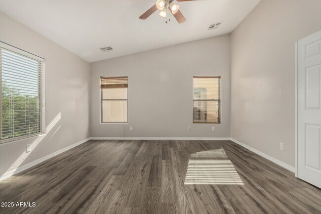 Building Photo - 4115 W Valley View Dr
